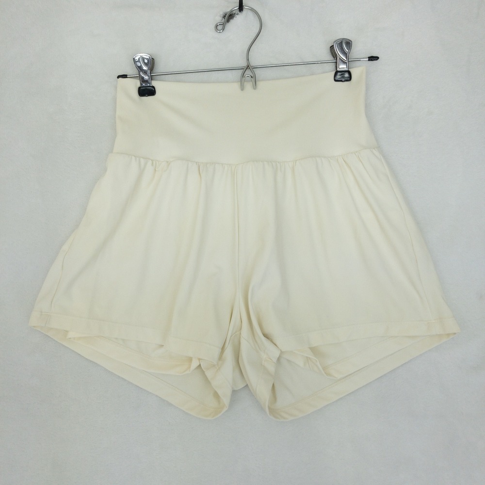 Halara Softly Zero Airy High Waisted Shorts Womens M Ivory Instant Cool 2.5 Yoga